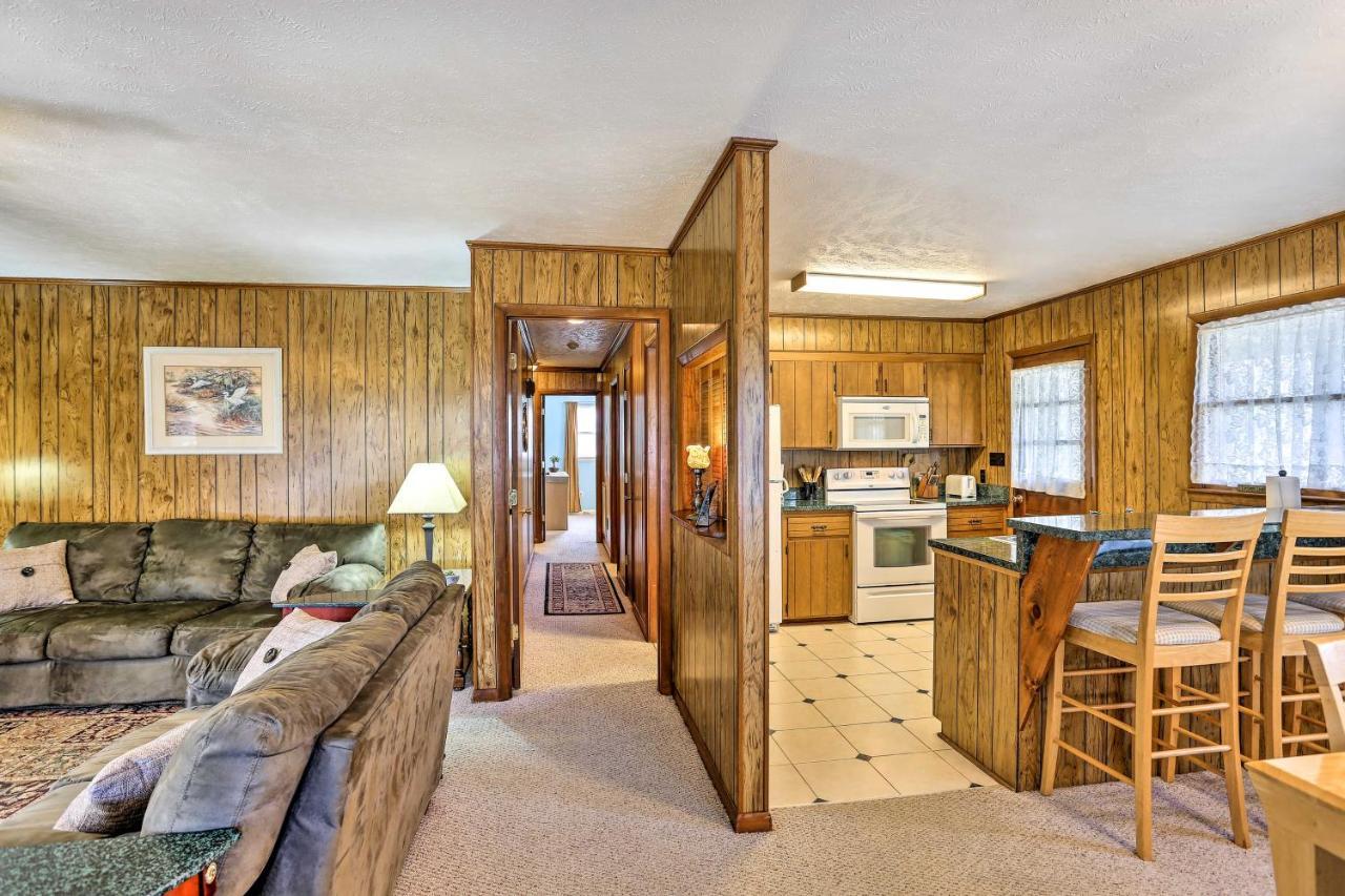 Lake Waccamaw Home With Fenced Yard And Shared Pier! Esterno foto